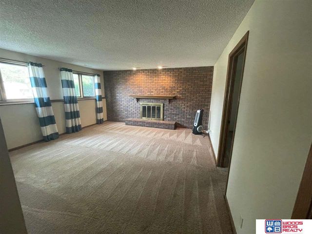 6001 Robin Road, Lincoln, NE 68516