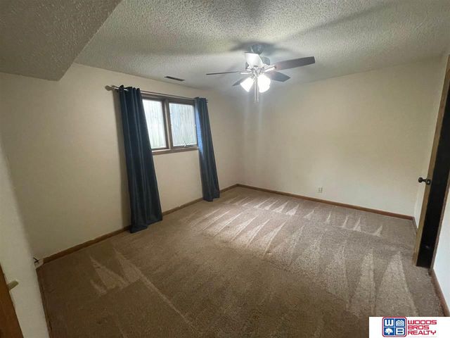 6001 Robin Road, Lincoln, NE 68516