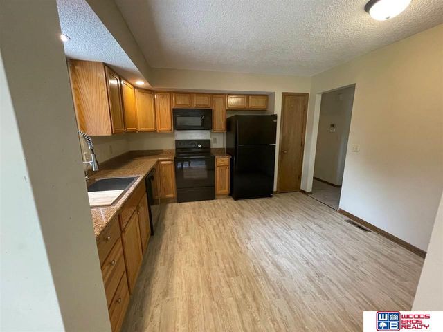 6001 Robin Road, Lincoln, NE 68516