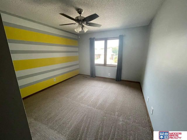 6001 Robin Road, Lincoln, NE 68516