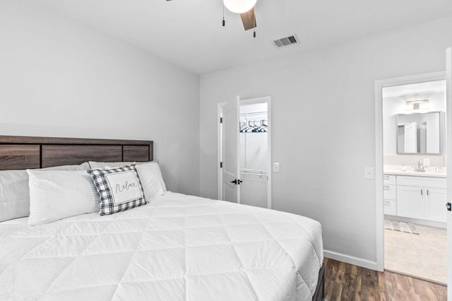 412 Waco Ave, League City, TX 77573