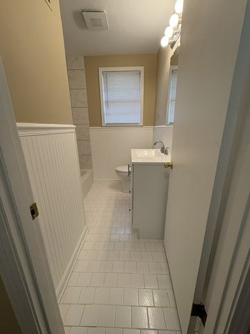 1400 S High St, Columbia, TN 38401