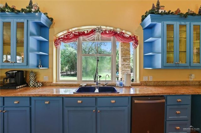 1700 Dartmouth Avenue, Mcallen, TX 78504