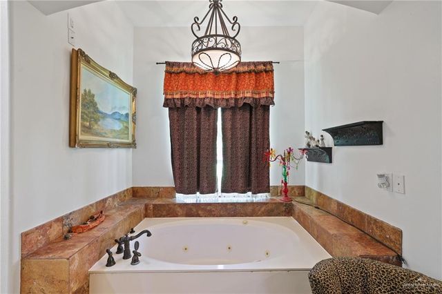 1700 Dartmouth Avenue, Mcallen, TX 78504