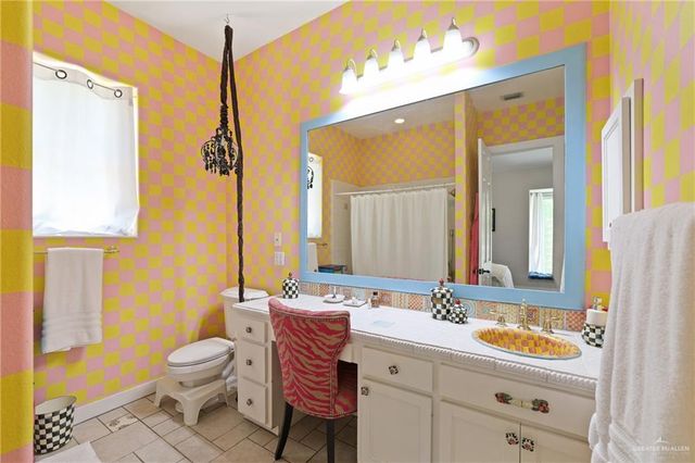 1700 Dartmouth Avenue, Mcallen, TX 78504