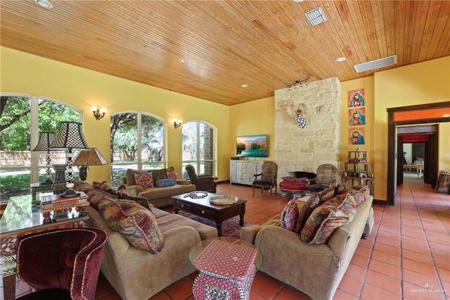 1700 Dartmouth Avenue, Mcallen, TX 78504