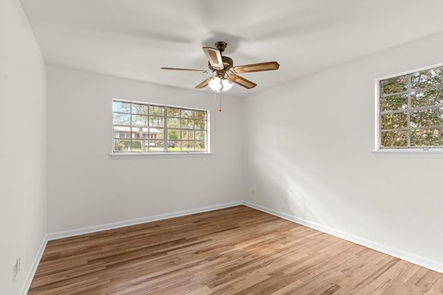 911 NE 1ST Street, Havana, FL 32333