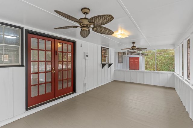 911 NE 1ST Street, Havana, FL 32333