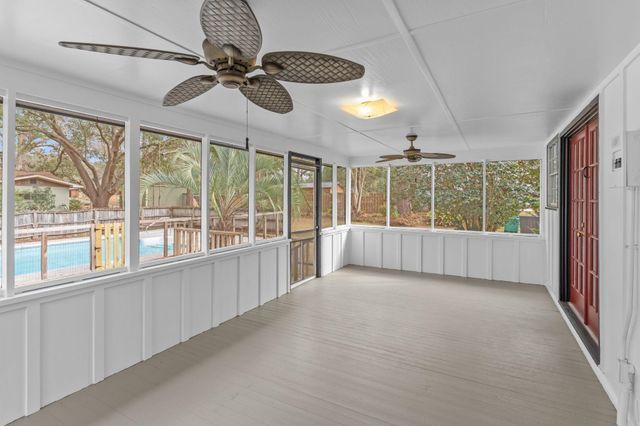 911 NE 1ST Street, Havana, FL 32333