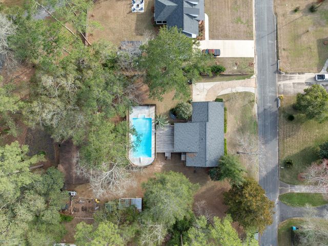 911 NE 1ST Street, Havana, FL 32333