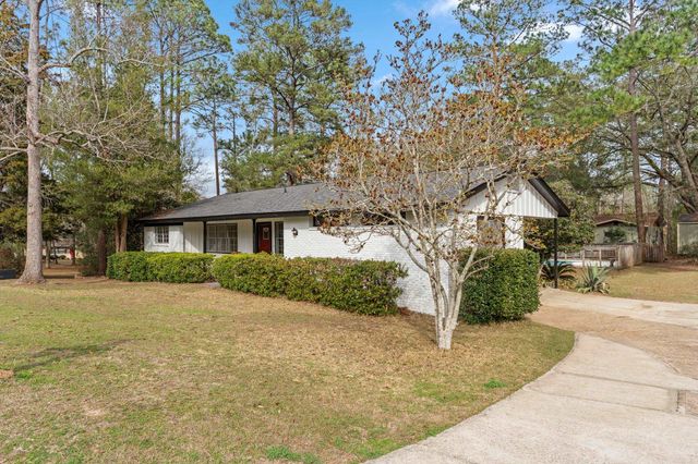 911 NE 1ST Street, Havana, FL 32333