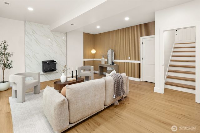5755 Blakely Avenue NE, Bainbridge Island, WA 98110