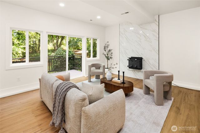 5755 Blakely Avenue NE, Bainbridge Island, WA 98110