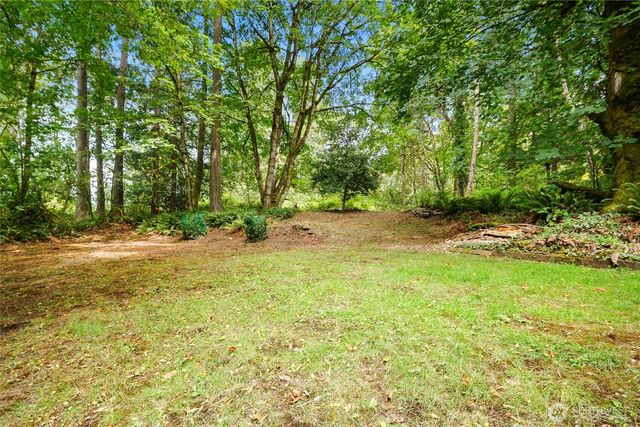 5755 Blakely Avenue NE, Bainbridge Island, WA 98110
