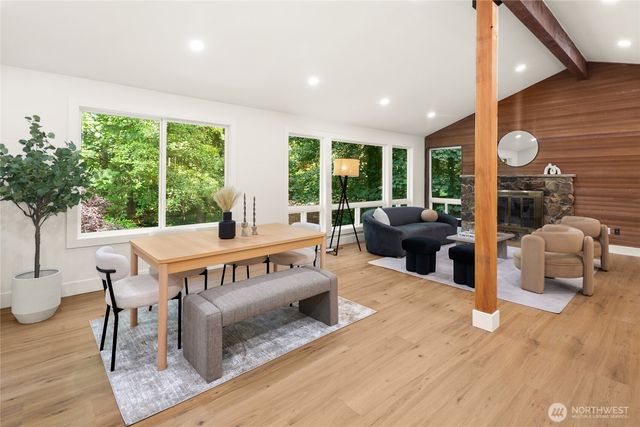 5755 Blakely Avenue NE, Bainbridge Island, WA 98110
