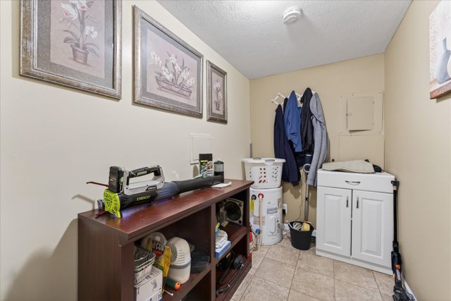 122 Lakeview Rd, Stewart, TN 37175