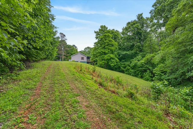 122 Lakeview Rd, Stewart, TN 37175