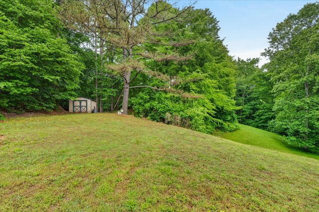 122 Lakeview Rd, Stewart, TN 37175