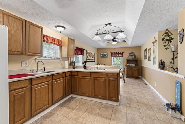 122 Lakeview Rd, Stewart, TN 37175