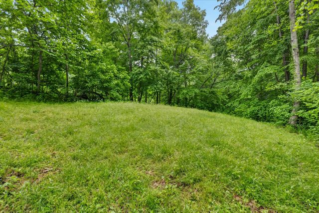 122 Lakeview Rd, Stewart, TN 37175