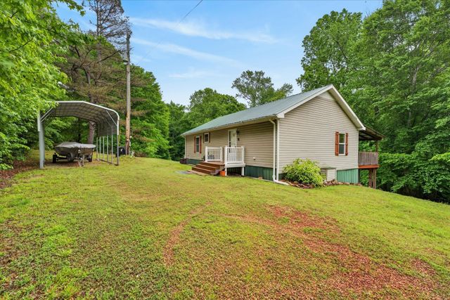 122 Lakeview Rd, Stewart, TN 37175