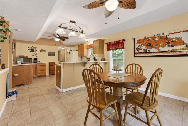 122 Lakeview Rd, Stewart, TN 37175