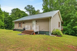 122 Lakeview Rd, Stewart, TN 37175