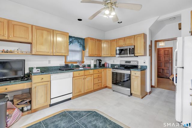 87 Yale Street, Stratford, CT 06615