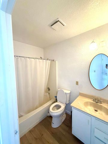1506 Arctic Avenue, Thermal, CA 92274