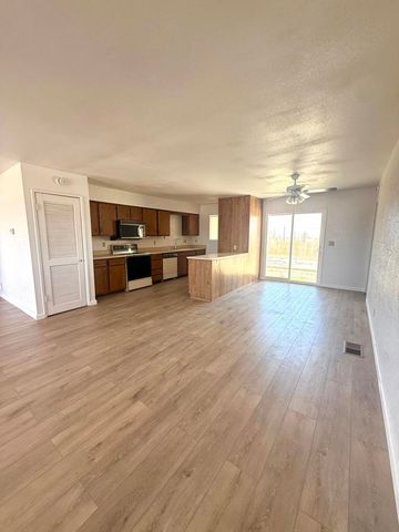 1506 Arctic Avenue, Thermal, CA 92274