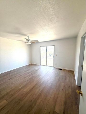 1506 Arctic Avenue, Thermal, CA 92274