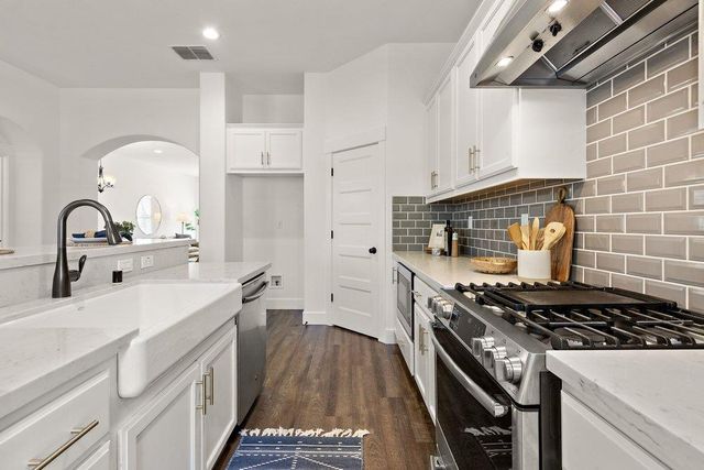 3329 Crocker Dr, Sacramento, CA 95818