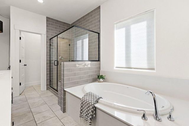 3329 Crocker Dr, Sacramento, CA 95818