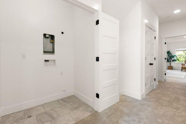 3329 Crocker Dr, Sacramento, CA 95818