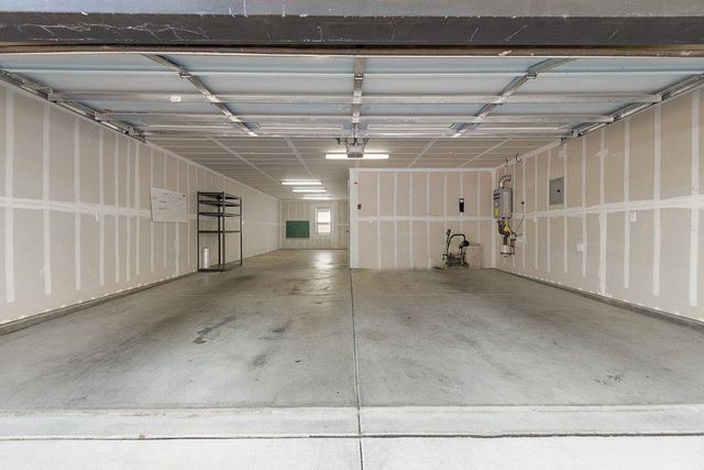 3329 Crocker Dr, Sacramento, CA 95818