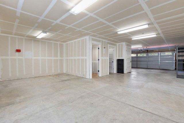 3329 Crocker Dr, Sacramento, CA 95818