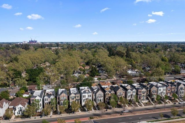 3329 Crocker Dr, Sacramento, CA 95818