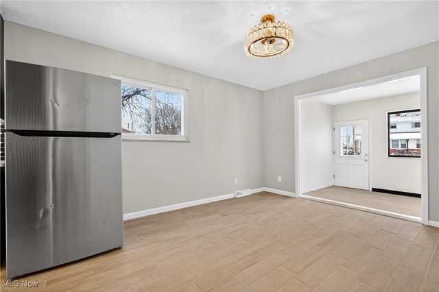 25515 Country Club Boulevard 12, North Olmsted, OH 44070