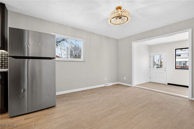 25515 Country Club Boulevard 12, North Olmsted, OH 44070