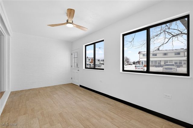 25515 Country Club Boulevard 12, North Olmsted, OH 44070