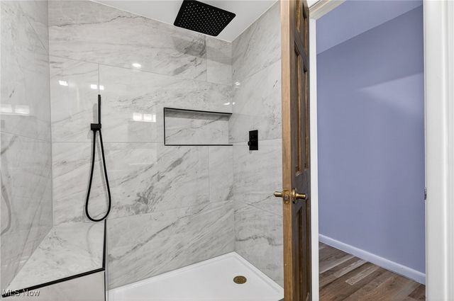 25515 Country Club Boulevard 12, North Olmsted, OH 44070