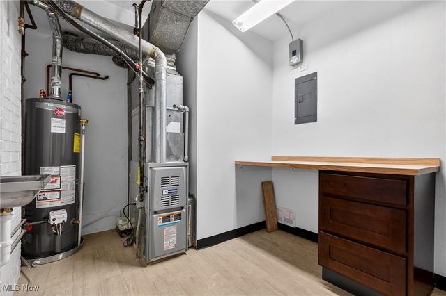 25515 Country Club Boulevard 12, North Olmsted, OH 44070