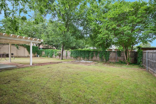 7205 Elm Wood Drive, North Richland Hills, TX 76182
