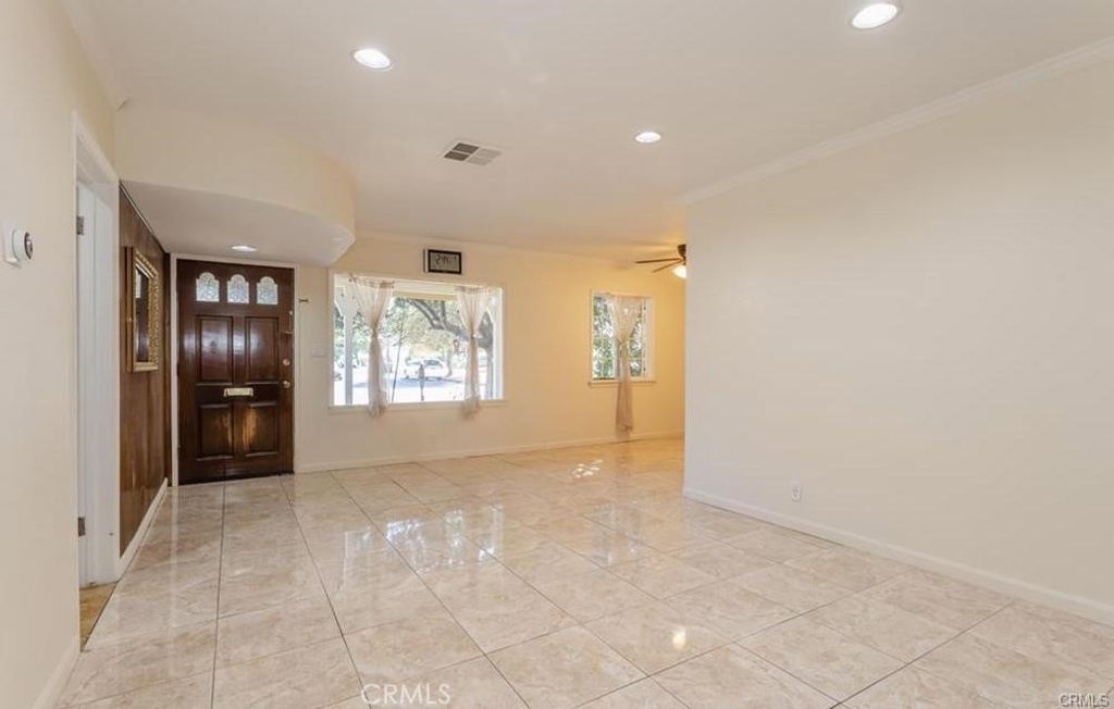 19519 Welby Way, Reseda, CA 91335 — photo 4