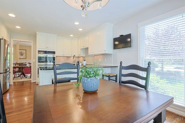 9832 Village View Court, Blue Ash, OH 45241