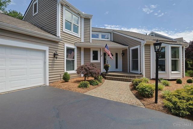 9832 Village View Court, Blue Ash, OH 45241