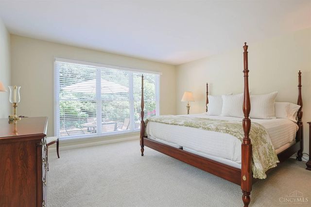 9832 Village View Court, Blue Ash, OH 45241