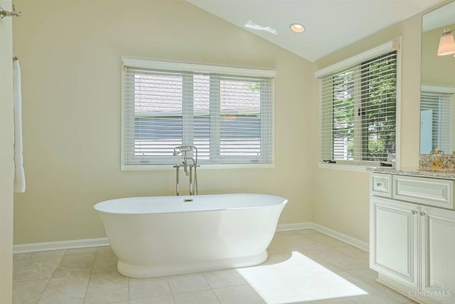 9832 Village View Court, Blue Ash, OH 45241