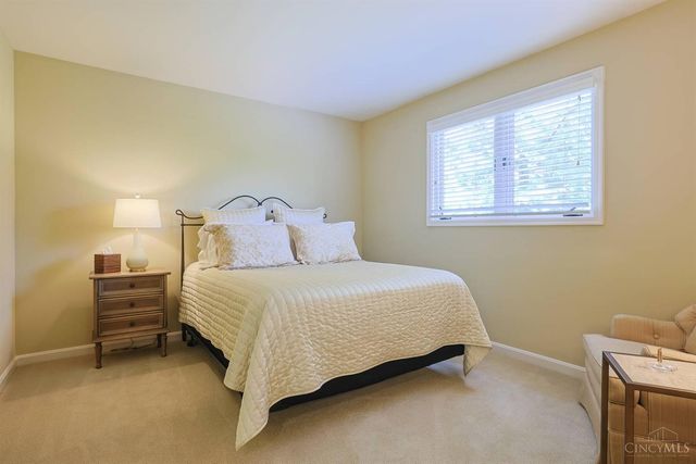 9832 Village View Court, Blue Ash, OH 45241