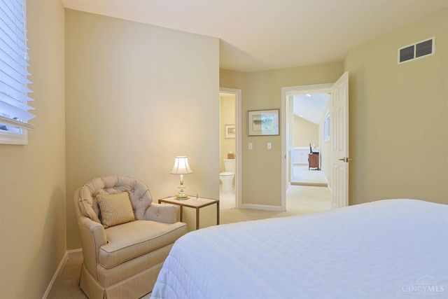 9832 Village View Court, Blue Ash, OH 45241